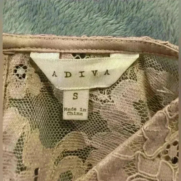 Women’s Adiva Blouse - Picture 4 of 7